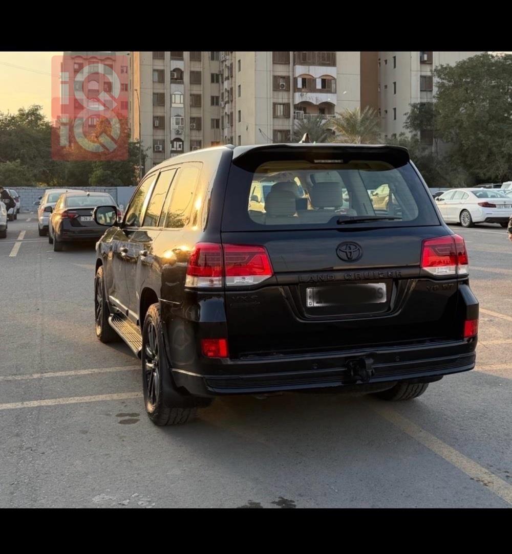 تويوتا لاندكروزر